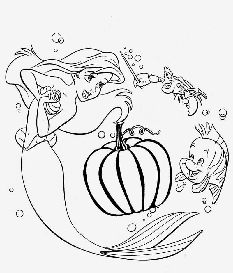 Coloriage La Petite Sirène fêtant Halloween avec Sébastien et Polochon