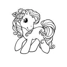 Coloriage Poney avec fleur et crinière bouclée