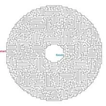 Coloriage Labyrinthe circulaire difficile en forme de roue
