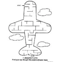 Coloriage Labyrinthe en forme d'avion
