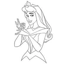 Coloriage La Belle au bois dormant tenant une rose