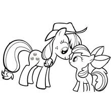 Coloriage Applejack et une petite pouliche museau contre museau