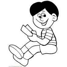 Coloriage Garçon en train de lire un livre