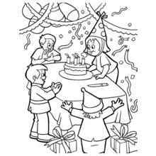 Coloriage Fête d'anniversaire avec gâteau et amis