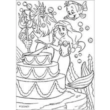 Coloriage Ariel et le roi Triton coupant un gâteau d'anniversaire