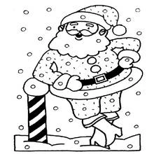 Coloriage Père Noël appuyé contre un poteau rayé