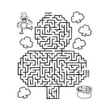 Coloriage Labyrinthe trèfle avec oiseau lutin et pot d'or