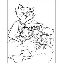 Coloriage Aristochats famille se reposant dans un lit