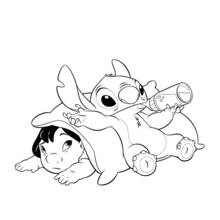 Coloriage Lilo et Stitch allongés en train de jouer