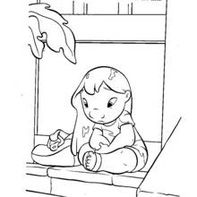 Coloriage Lilo assise tristement avec sa serviette Coloriage Lilo assise tristement avec sa serviette