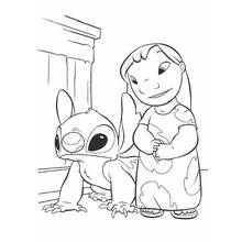Coloriage Lilo et Stitch debout ensemble Coloriage Lilo et Stitch debout ensemble