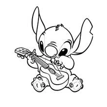 Coloriage Stitch jouant de la guitare