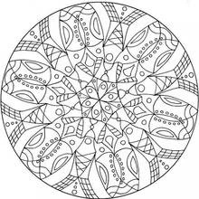 Coloriage Mandala aux pétales en kaléidoscope
