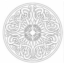 Coloriage Mandala aux têtes d'oiseaux entrelacées