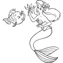 Coloriage Sirène Ariel montrant une étoile de mer à un poisson