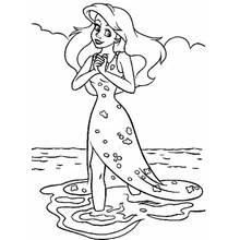 Coloriage Ariel en robe d'étoiles qui touche l'eau