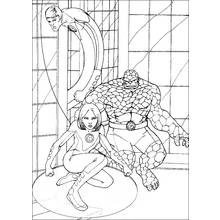 Coloriage Mr. Fantastique étiré au-dessus de la Femme Invisible et de la Chose Coloriage Mr. Fantastique étiré au-dessus de la Femme Invisible et de la Chose