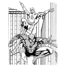 Coloriage Daredevil et Spider-Man sautant entre les toits de la ville